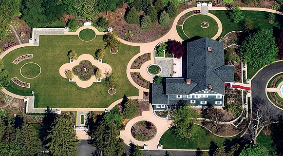 Niagara-on-the-Lake (formal garden estate)