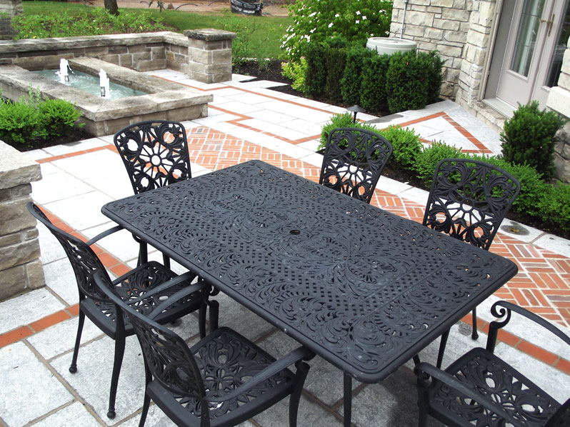 Milton (Modern Entrance)