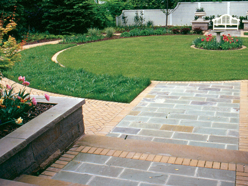 Niagara on the Lake (Formal Estate Garden)