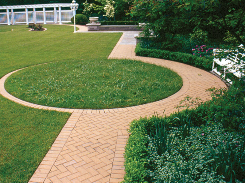 Niagara on the Lake (Formal Estate Garden)