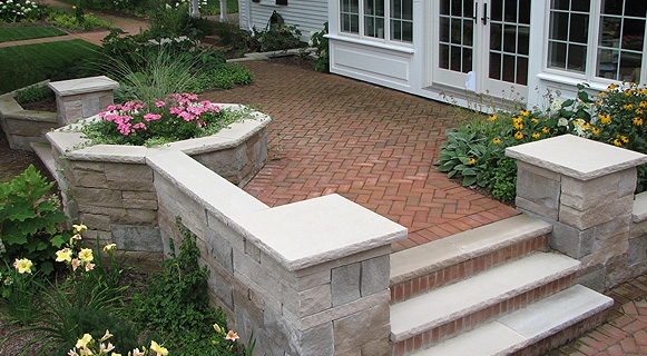 Niagara-on-the-Lake (terraces and lap pool)